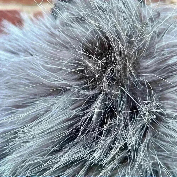 ZAC & RACHEL Gray Soft Faux Fur Collar Knit Sweater Vest Size S - Picture 3 of 8